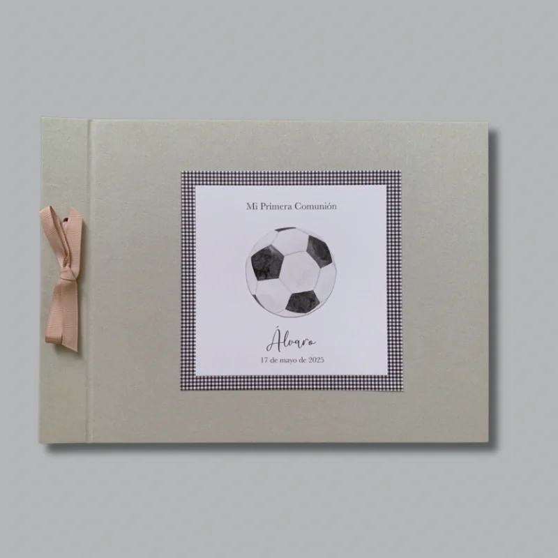 LIBRO DE FIRMAS ARTESANAL PARA COMUNIÓN PERSONALIZADO CON FÚTBOL
